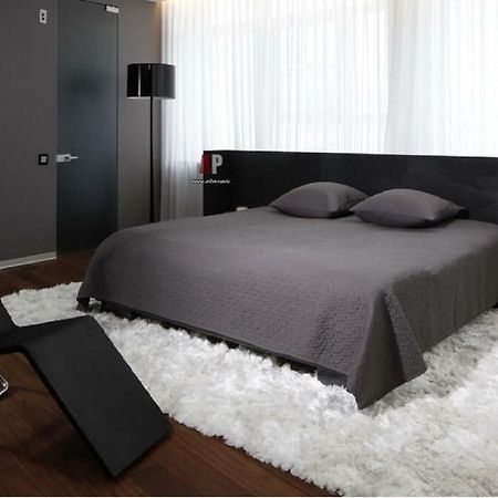 Apartment Gulia Batumi Bagian luar foto